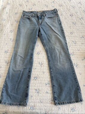 Levi’s 515 Light Wash Women’s Bootcut Jeans - size 4 short